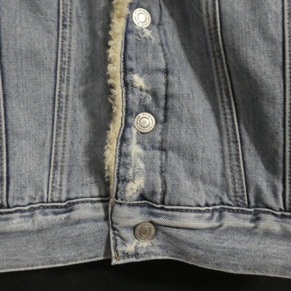 LUCKY BRAND | small | Distressed Jean Denim Sherpa Jacket | Snap Button Closure - Picture 8 of 16